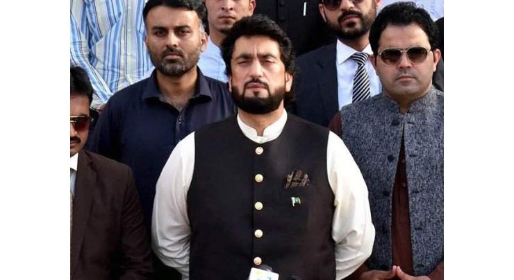 Special package for police martyrs' families soon: Shehryar Afridi
