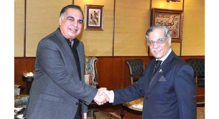 Governor, Sindh calls on Chief Justice of Pakistan, donates Rs.673.791 million to dams fund
