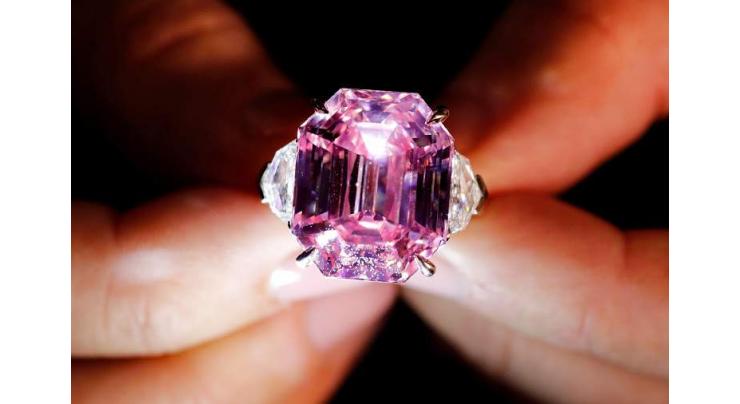 'Incomparable' pink diamond smashes record at Geneva auction
