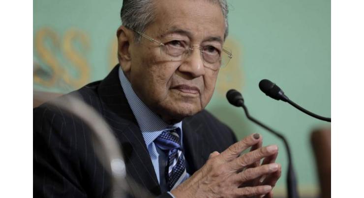Russia keen to sell airplanes to Malaysia: Dr Mahathir

