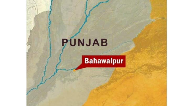 Police held two drug peddlers, recovered liquor in Bahawalpur
