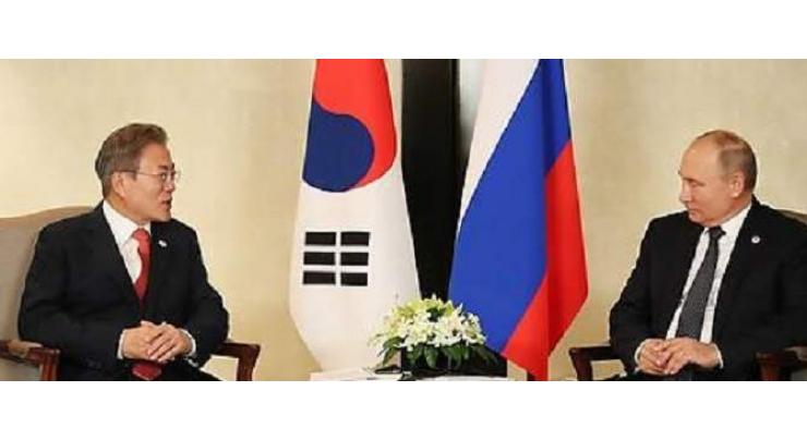 S. Korean, Russian Leaders Discuss Easing of Sanctions on N. Korea - Moon Jae-in's Office