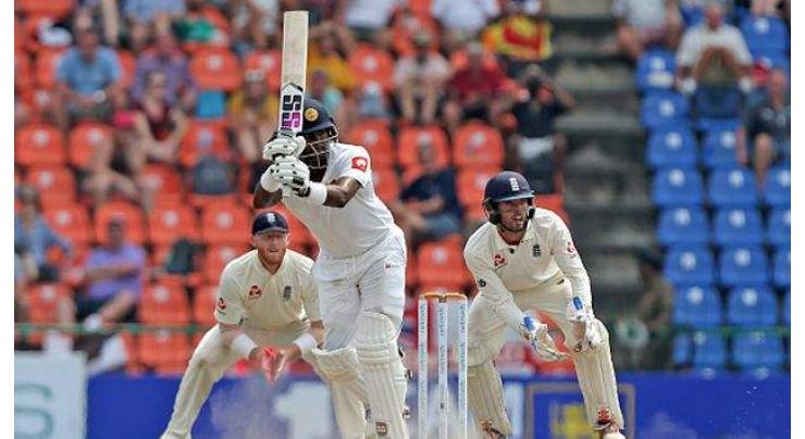 Mathews 87 keeps Sri Lanka afloat in second Test
