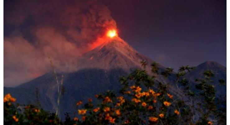 Thousands evacuated as Guatemala volcano erupts, then stops
