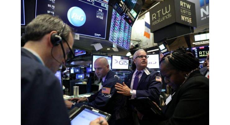 US stocks fall again, Dow goes negative for year
