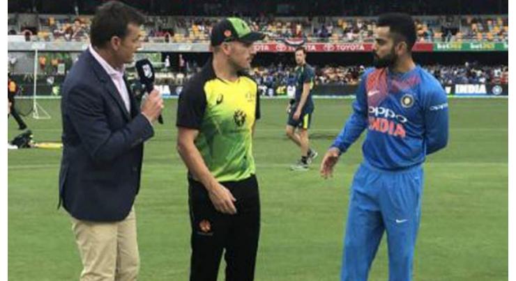 India win toss, bowl in 2nd Australia T20
