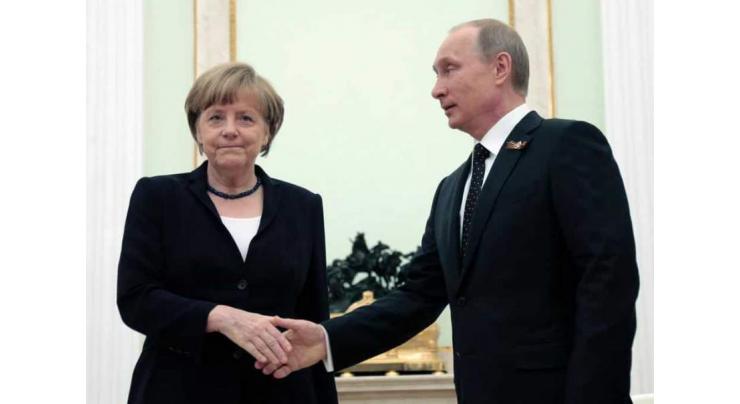 Putin Holds Working Breakfast With Merkel, Asks Chancellor About Plans for G20 Summit