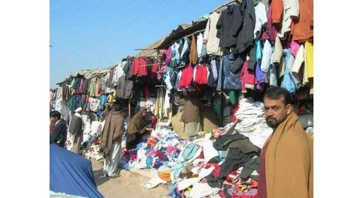 Sale of second hand warm clothes picks up in Landa Bazars Hyderabad
