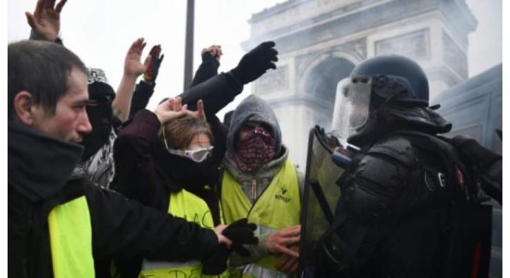 How Facebook fuelled France's 'yellow vest' protests
