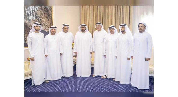 <span>Fujairah Crown Prince meets with Fujairah Arabian Horse Beauty Championship organising committee</span>