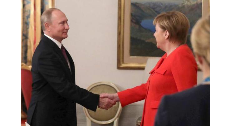 Putin, Merkel Discuss Kerch Strait Incident, Syria, INF Treaty in Phone Talks