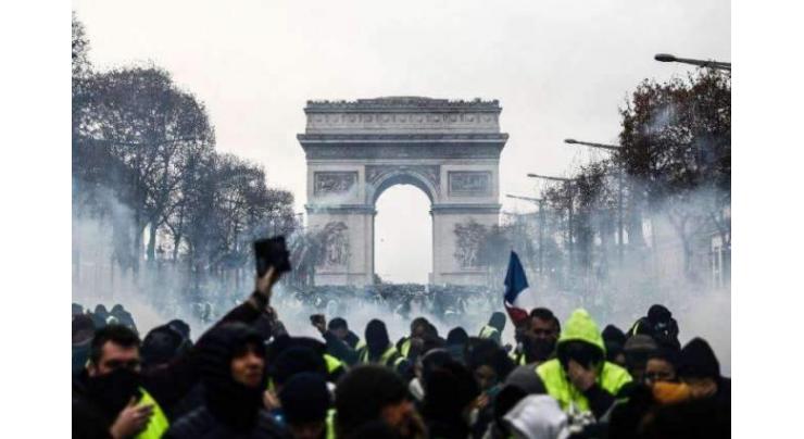  Leader of Leftist Party France Unbowed Expects 'Yellow Vest' Protests to Continue