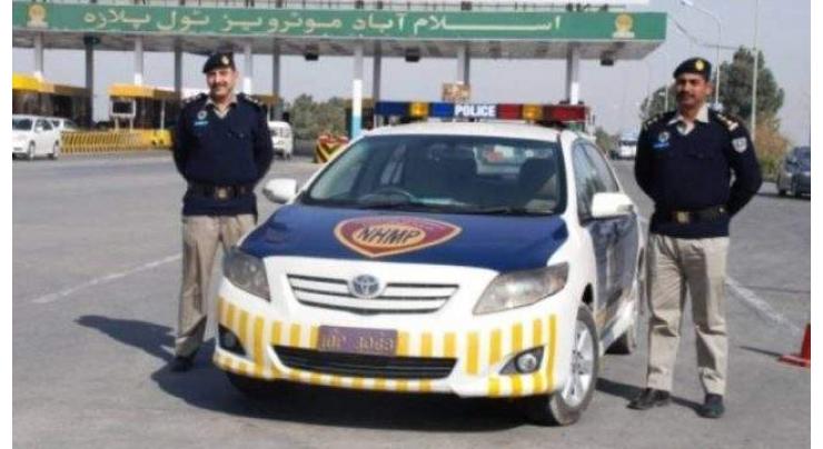 National Highways and Motorway police (NHMP) reunites a child with his family
