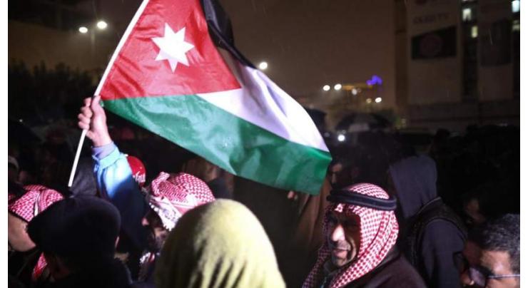Jordanians take to Amman streets over tax law
