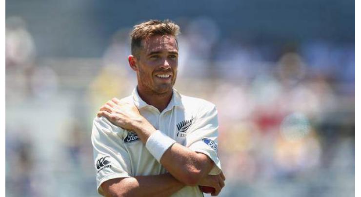 Southee the destroyer as Sri Lanka top order crumbles
