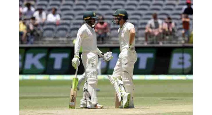 Khawaja, Paine ride luck to extend Australia lead to 233
