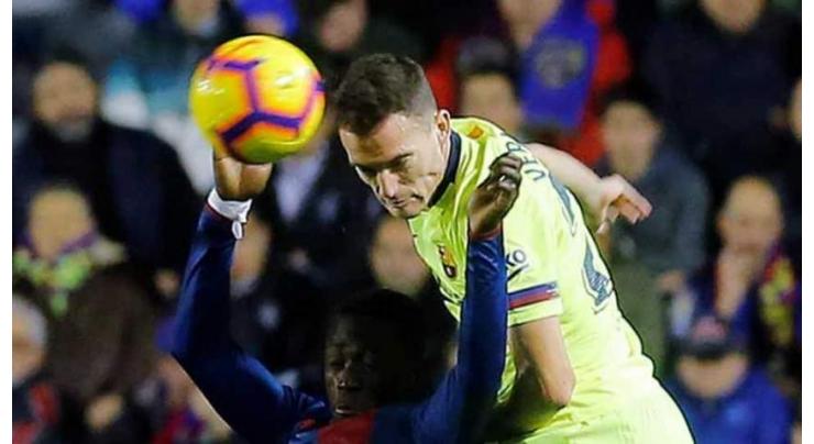 Vermaelen expected to miss four weeks with calf injury
