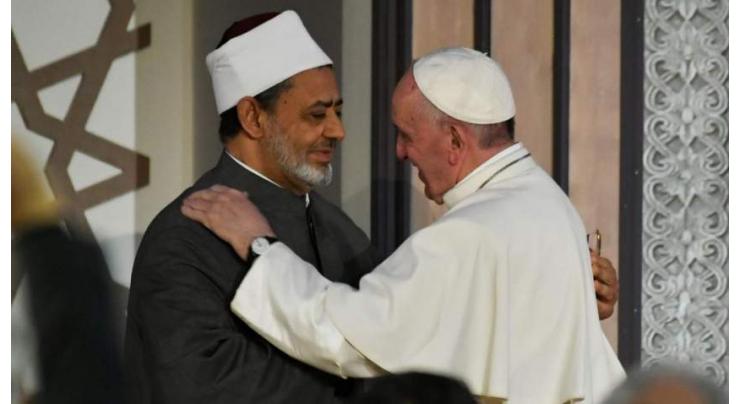 Grand Imam of Al Azhar greets Pope Francis on Christmas
