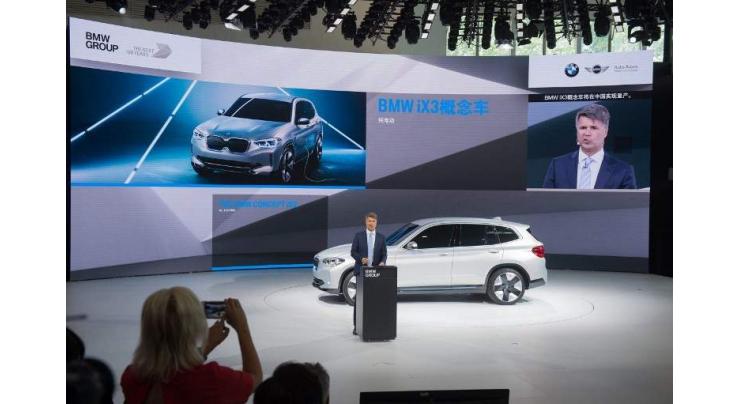 Daimler, BMW win green light for car-sharing merger
