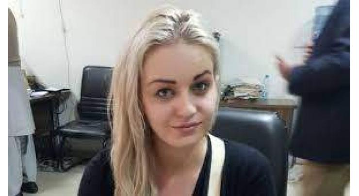 Czech model arrested for smuggling heroin takes U-turn