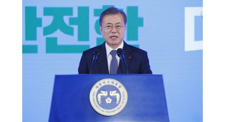 President Moon Jae-in's approval rating rebounds amid optimism for peace: Poll
