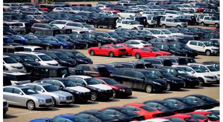 China's passenger car sales shrink further
