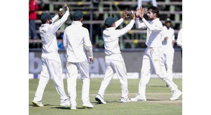 Pakistan bowlers fight back to defy South Africa
