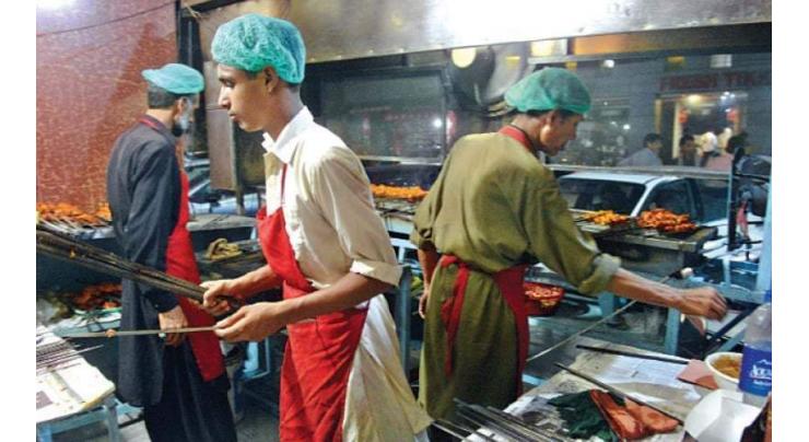 Sindh Food Authority issues notices to over 40 food outlets
