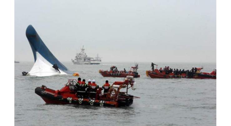 S. Korea awards ferry sinking survivors compensation
