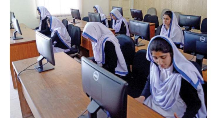 KP govt to extend early age programming to more schools
