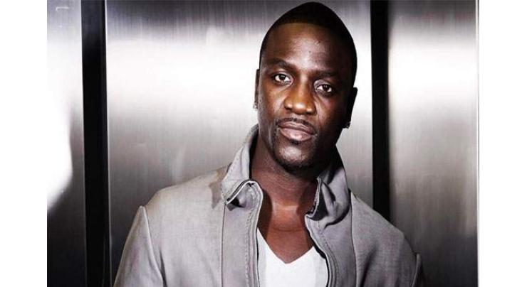 Akon wants Pakistanis to donate for dams