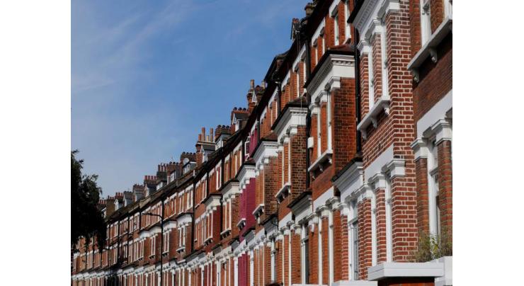 British house price relatively stable amid Brexit uncertainty
