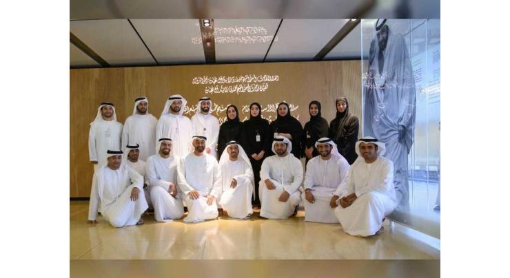 Mohamed bin Zayed meets with a number of Al Ain citizens at Qasr Al Muwaiji