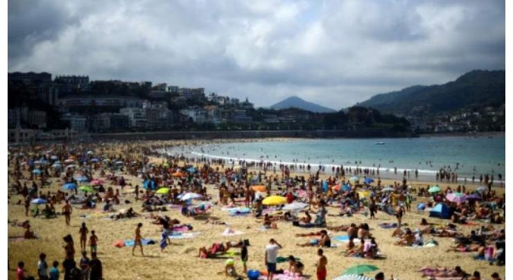 Spain's tourism growth slows as rivals recover
