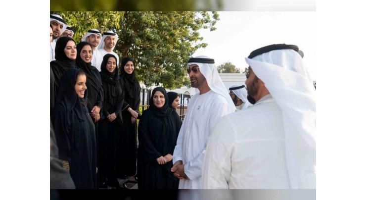Mohamed bin Zayed receives Year of Zayed and Zayed Memorial working teams