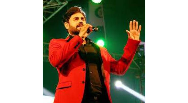 Humaira Arshad, Abrar sang at Bahawalpur concert

