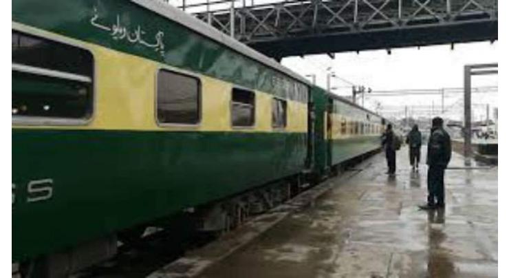 Air-conditioned train to run from Multan to Rawalpindi soon
