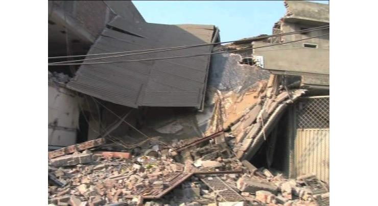 Gas explosion claims one life, injures four
