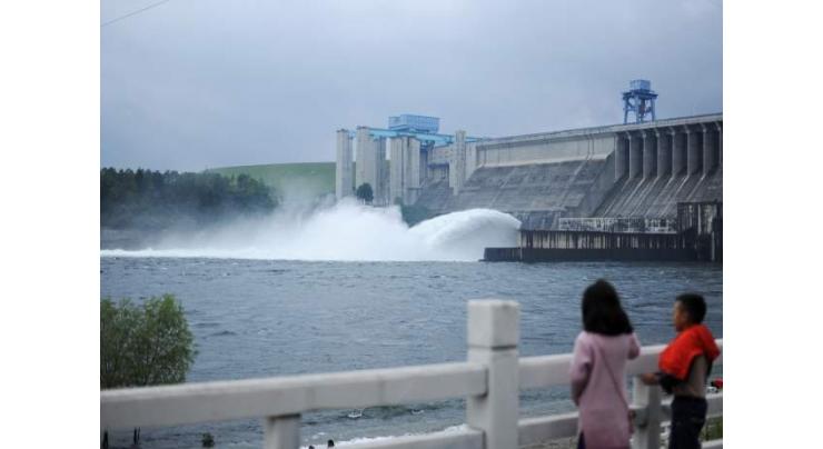 Diversion project brings 2 bln cubic meters of water to thirsty Chinese province
