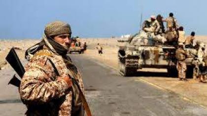 مسلحو الحوثيين يصدون هجوما للجيش اليمني على مواقع بمحافظة حجة الحدودية