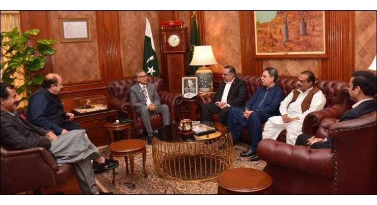 Dr Arif Alvi assures MQM-P of removing reservations over National Assembly committees