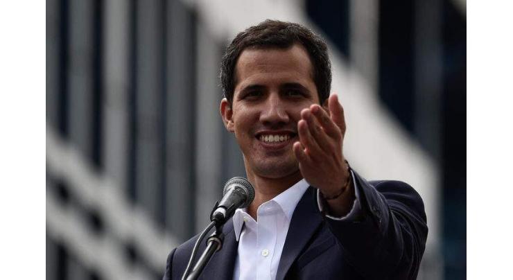 Guaido Confirms 1st Humanitarian Aid Truck Crossed From Brazil to Venezuela