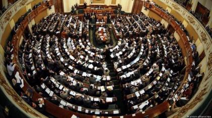 اللجنة العامة بالبرلمان المصري توافق على تعديلات دستورية تتضمن زيادة "فترة الرئاسة"