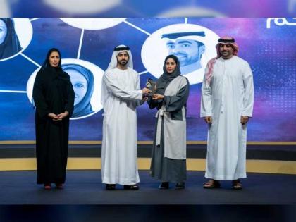 سالم بن عبدالرحمن القاسمي يكرم الفائزين بجائزة الشارقة للأسرة الرياضية في دورتها الثانية