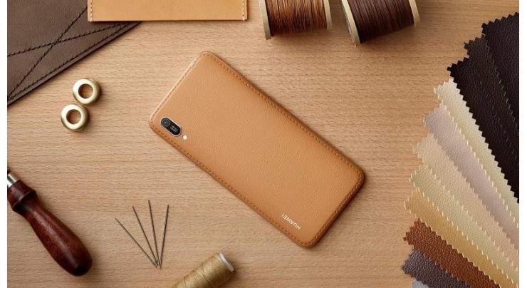 Pre-order HUAWEI Y6 Prime 2019 in an Exquisite Leatherette Back