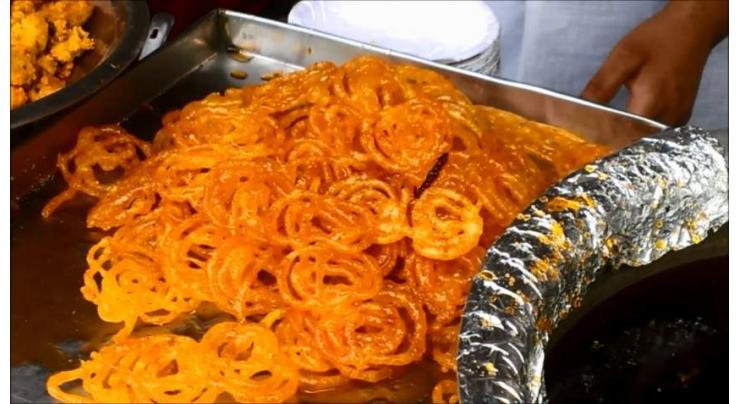 Forget Halwai, this robo-chef is now making Jalebis in Lahore