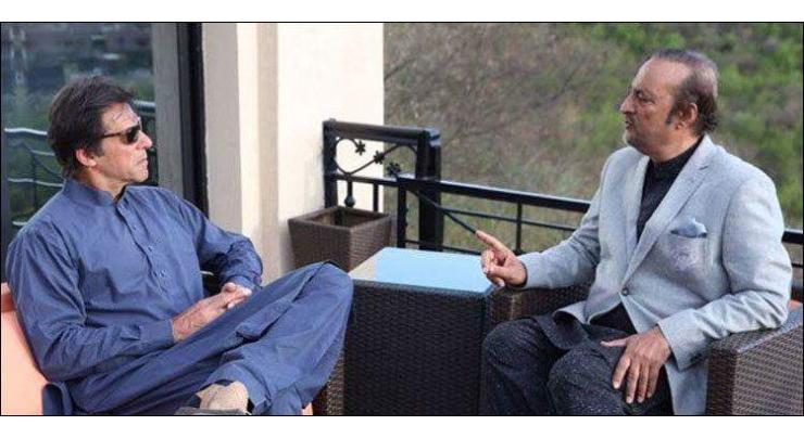 Babar Awan meets Prime Minister Imran Khan, discusses legal issues