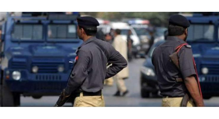 Police arrest 3- street criminals in Karachi