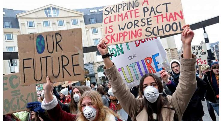  Environmentalism Goes Extreme as Teens Skip Classes in Global Climate 'Apocalypse' Rallies