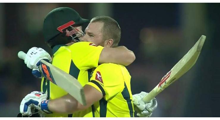 Aussies set 267-run target for Pakistan in 3rd ODI